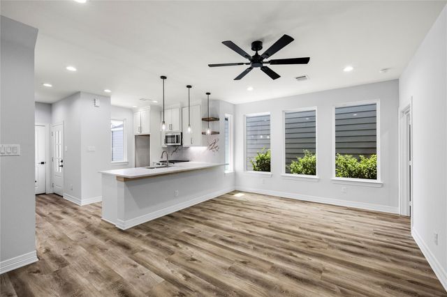 115 Capetown, Montgomery, TX 77356