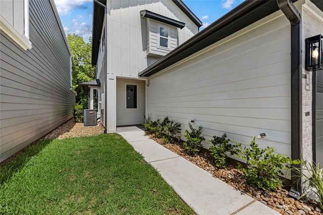 115 Capetown, Montgomery, TX 77356