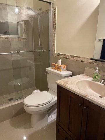 6703 NW 73rd Street, Tamarac, FL 33321