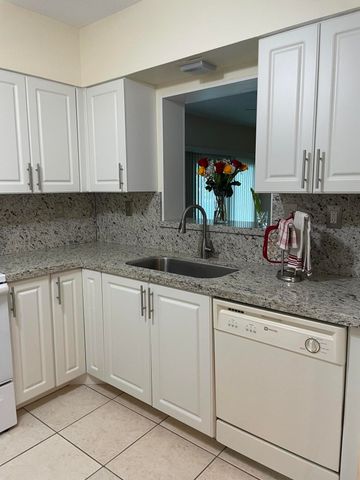 6703 NW 73rd Street, Tamarac, FL 33321