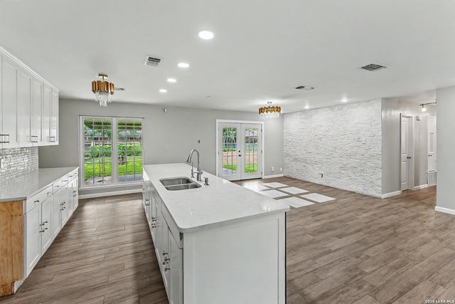 5055 Galahad, San Antonio, TX 78218