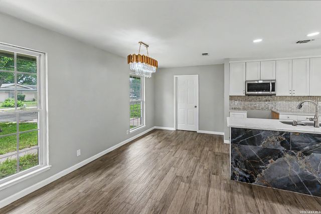 5055 Galahad, San Antonio, TX 78218