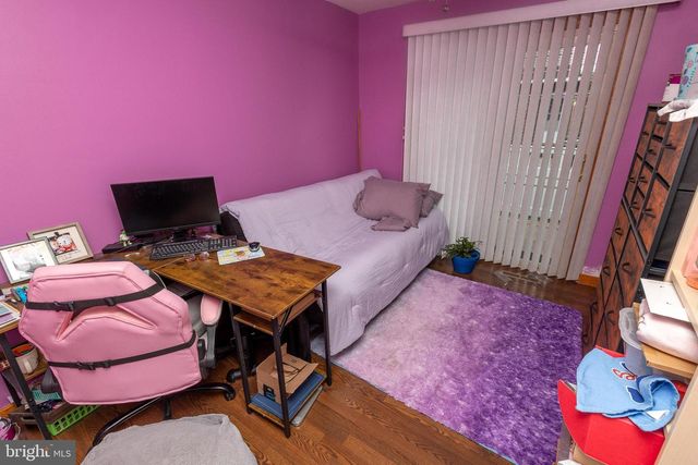 301 LINCOLN AVE, Paulsboro, NJ 08066