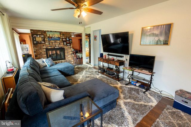 301 LINCOLN AVE, Paulsboro, NJ 08066
