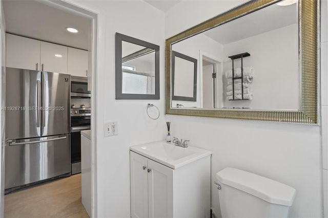 940 7th St 940B, Miami Beach, FL 33139