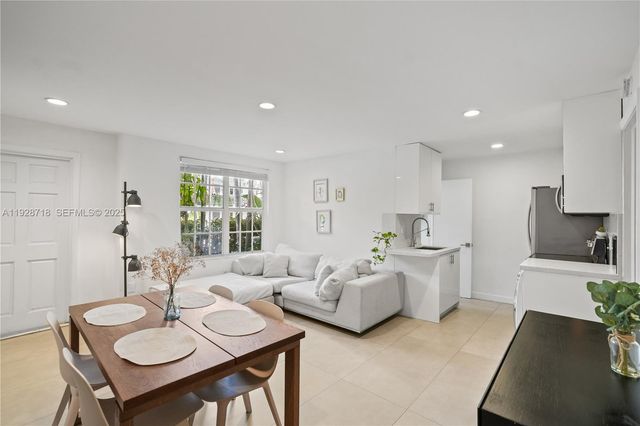 940 7th St 940B, Miami Beach, FL 33139