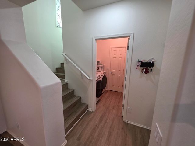 2170 W SCULLY Drive, Phoenix, AZ 85023