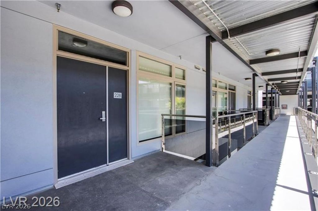 8925 West Flamingo Road 228, Las Vegas, NV 89147 — photo 2