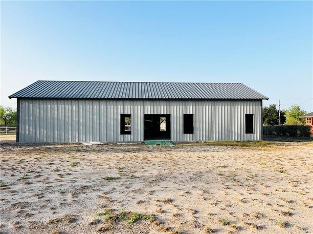 527 E 2nd Street, Sullivan City, TX 78595