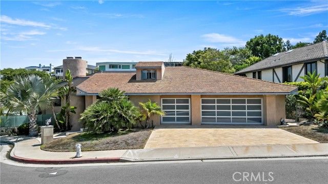 24 Narbonne, Newport Beach, CA 92660