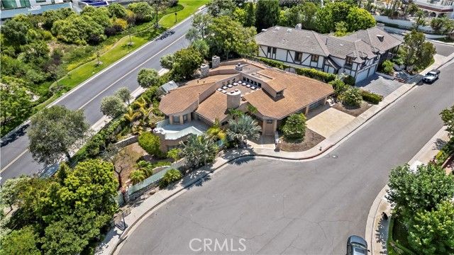 24 Narbonne, Newport Beach, CA 92660