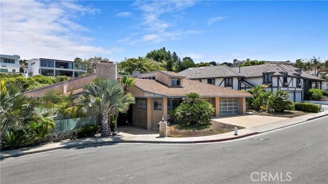 24 Narbonne, Newport Beach, CA 92660