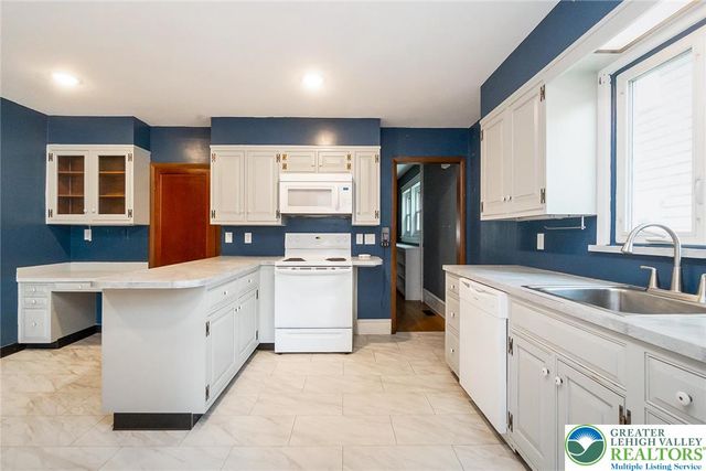 312 Columbia Avenue, Palmerton Boro, PA 18071
