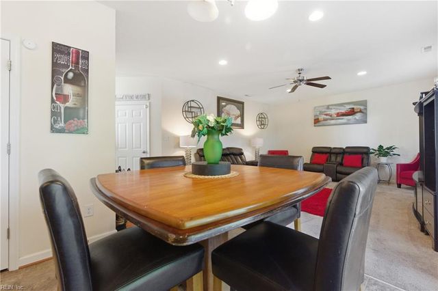 5 Mary Ann DR, Hampton, VA 23666