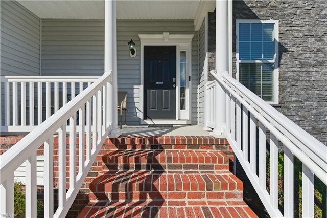 5 Mary Ann DR, Hampton, VA 23666