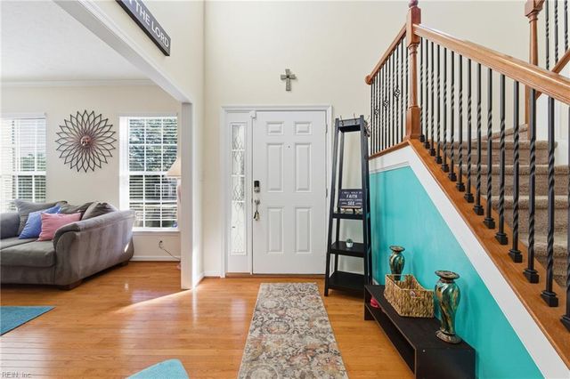 5 Mary Ann DR, Hampton, VA 23666