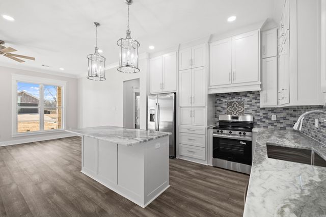 14 Libra Lane, Ward, AR 72176