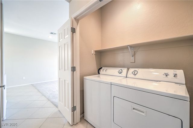 2504 Ashen Light Drive, Henderson, NV 89044