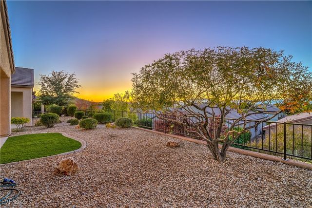 2504 Ashen Light Drive, Henderson, NV 89044