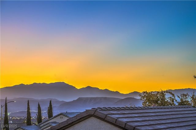 2504 Ashen Light Drive, Henderson, NV 89044