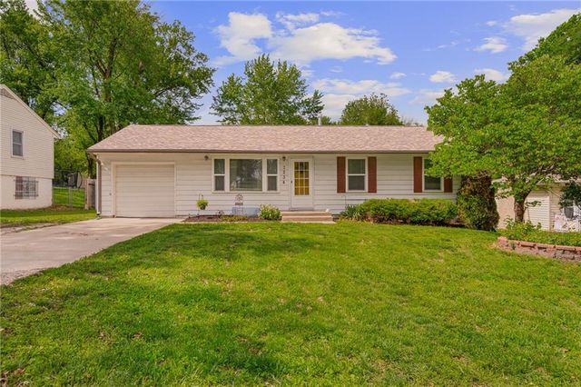 7234 Ridge Avenue, Kansas City, KS 66111
