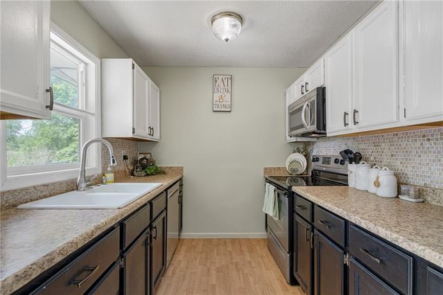 7234 Ridge Avenue, Kansas City, KS 66111