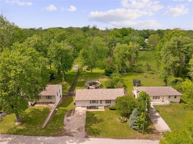 7234 Ridge Avenue, Kansas City, KS 66111