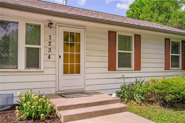 7234 Ridge Avenue, Kansas City, KS 66111