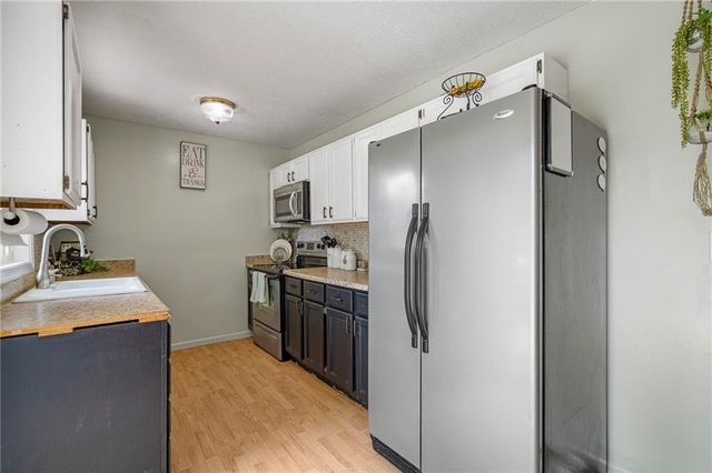 7234 Ridge Avenue, Kansas City, KS 66111