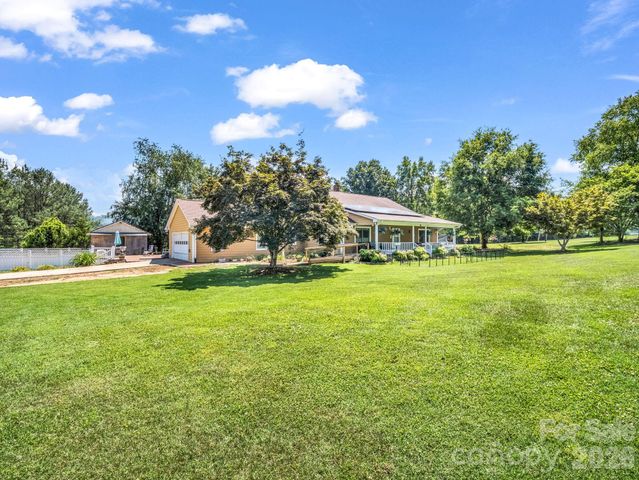 202 Sunset Memorial Road, Forest City, NC 28043