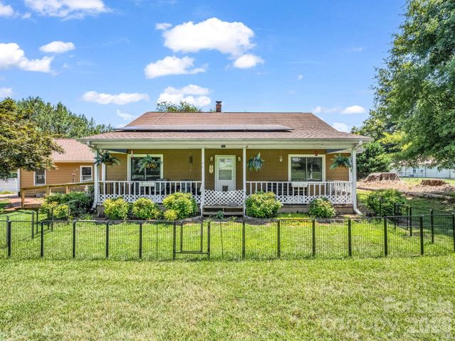 202 Sunset Memorial Road, Forest City, NC 28043