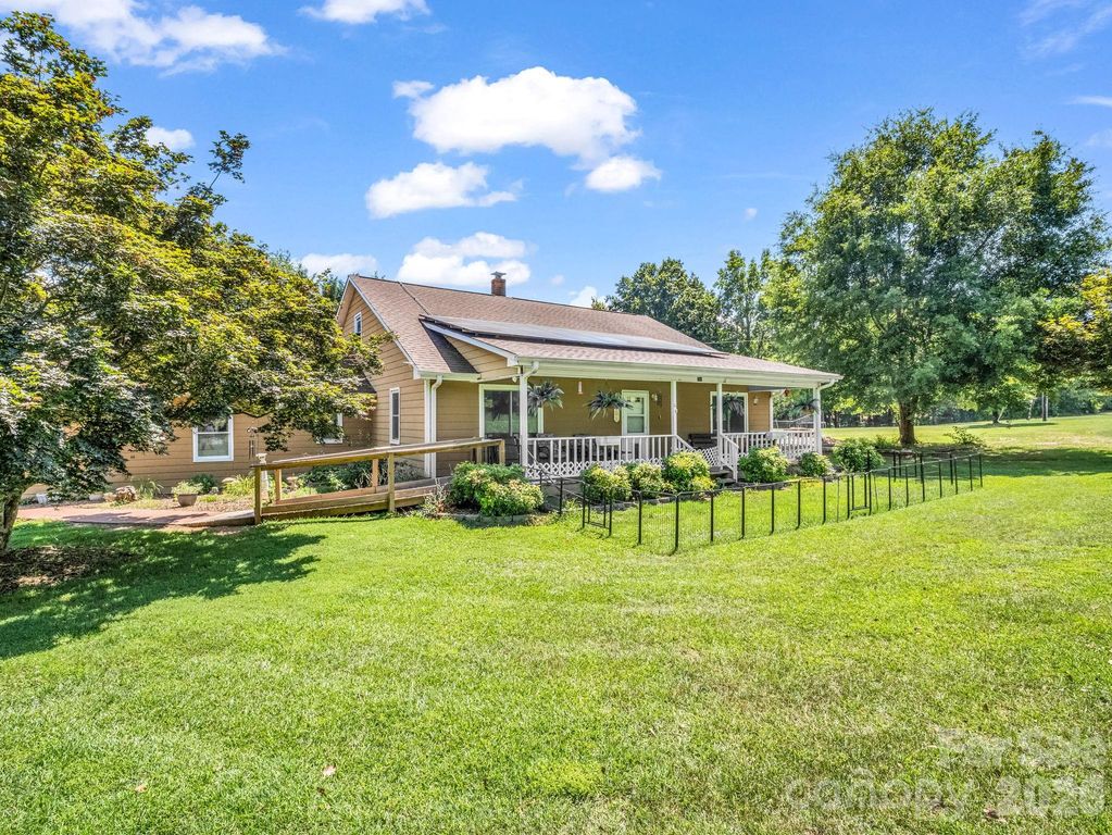 202 Sunset Memorial Road, Forest City, NC 28043