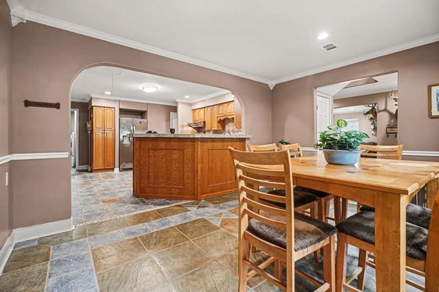 5104 Avenue R, Santa Fe, TX 77510