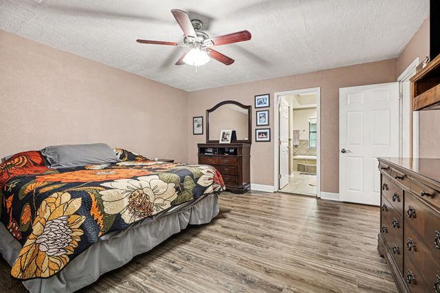 5104 Avenue R, Santa Fe, TX 77510