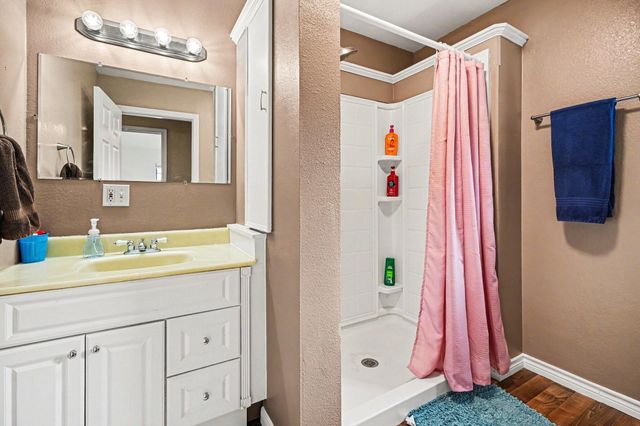 5104 Avenue R, Santa Fe, TX 77510