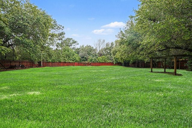 5104 Avenue R, Santa Fe, TX 77510