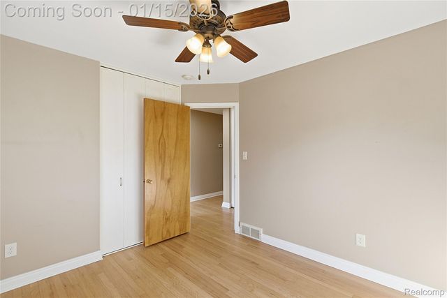 226 W La Salle Avenue, Royal Oak, MI 48073