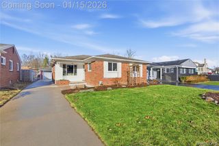 226 W La Salle Avenue, Royal Oak, MI 48073