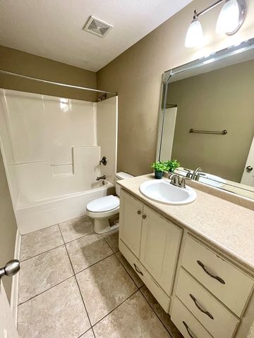 235 Princeton Dr, Dothan, AL 36301