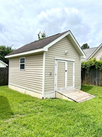 235 Princeton Dr, Dothan, AL 36301
