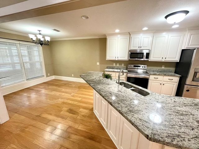 235 Princeton Dr, Dothan, AL 36301