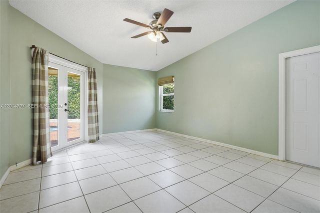 14941 SW 45th Ter, Miami, FL 33185