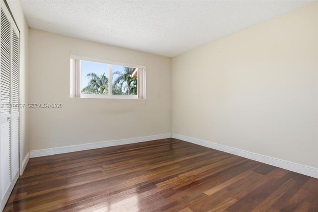14941 SW 45th Ter, Miami, FL 33185