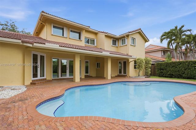 14941 SW 45th Ter, Miami, FL 33185