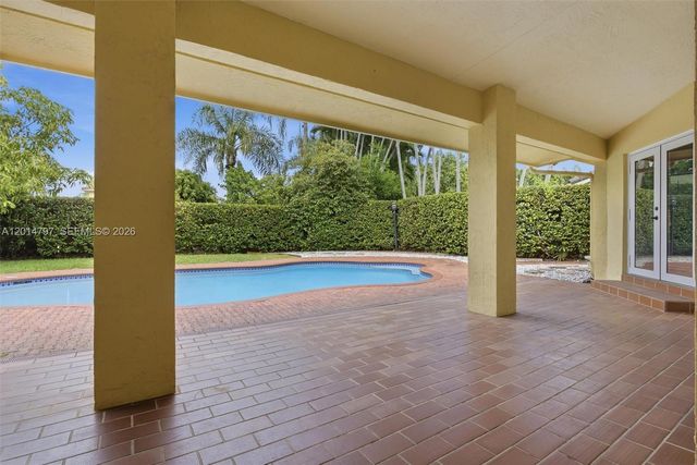 14941 SW 45th Ter, Miami, FL 33185