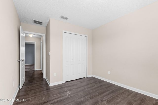 16215 STANIS Court, Jacksonville, FL 32218