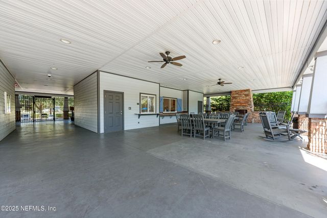 16215 STANIS Court, Jacksonville, FL 32218