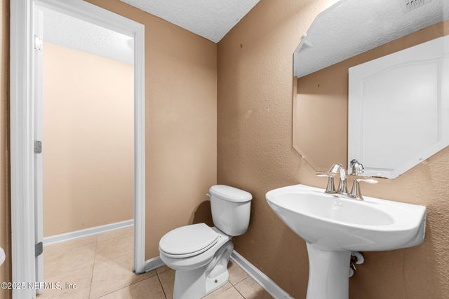 16215 STANIS Court, Jacksonville, FL 32218