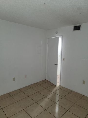 1216 KENNEDY ROAD 8, Daytona Beach, FL 32117