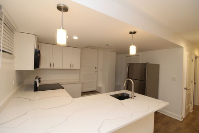 5805 N Richmond Street G, Chicago, IL 60659